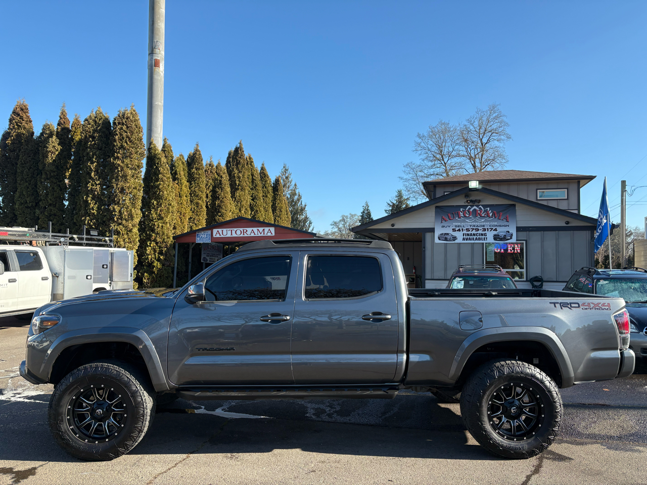Toyota Tacoma 4WD Double Cab LB V6 AT TRD Sport (Natl) 2016