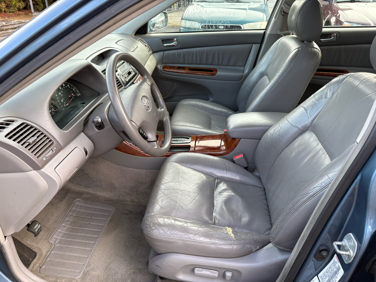 Toyota Camry LE 2002