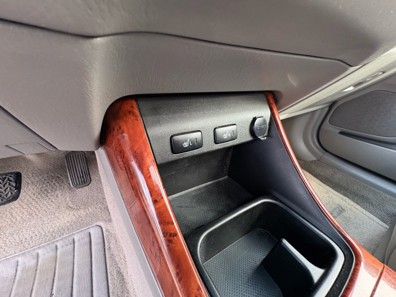 Toyota Camry LE 2002