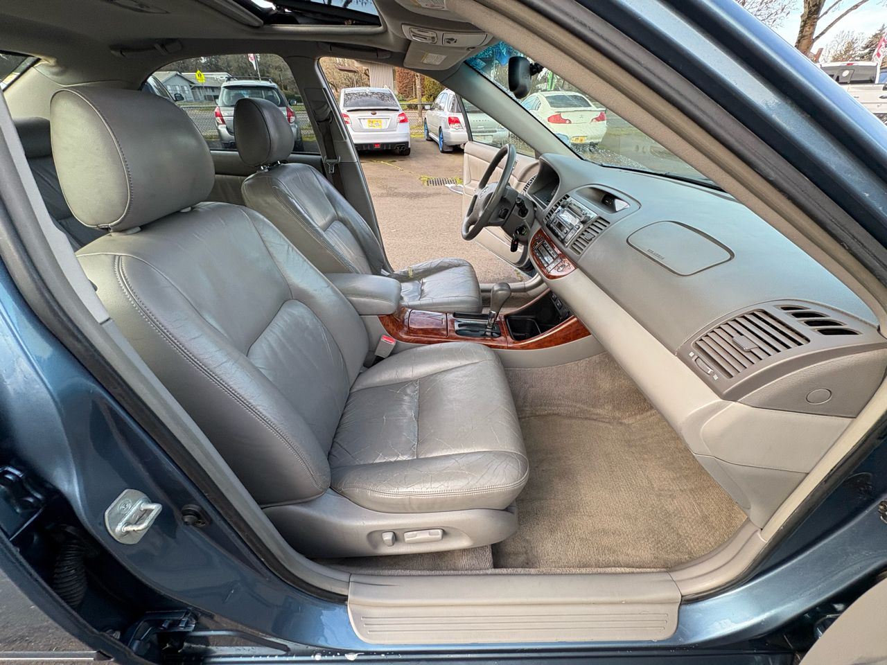 Toyota Camry LE 2002