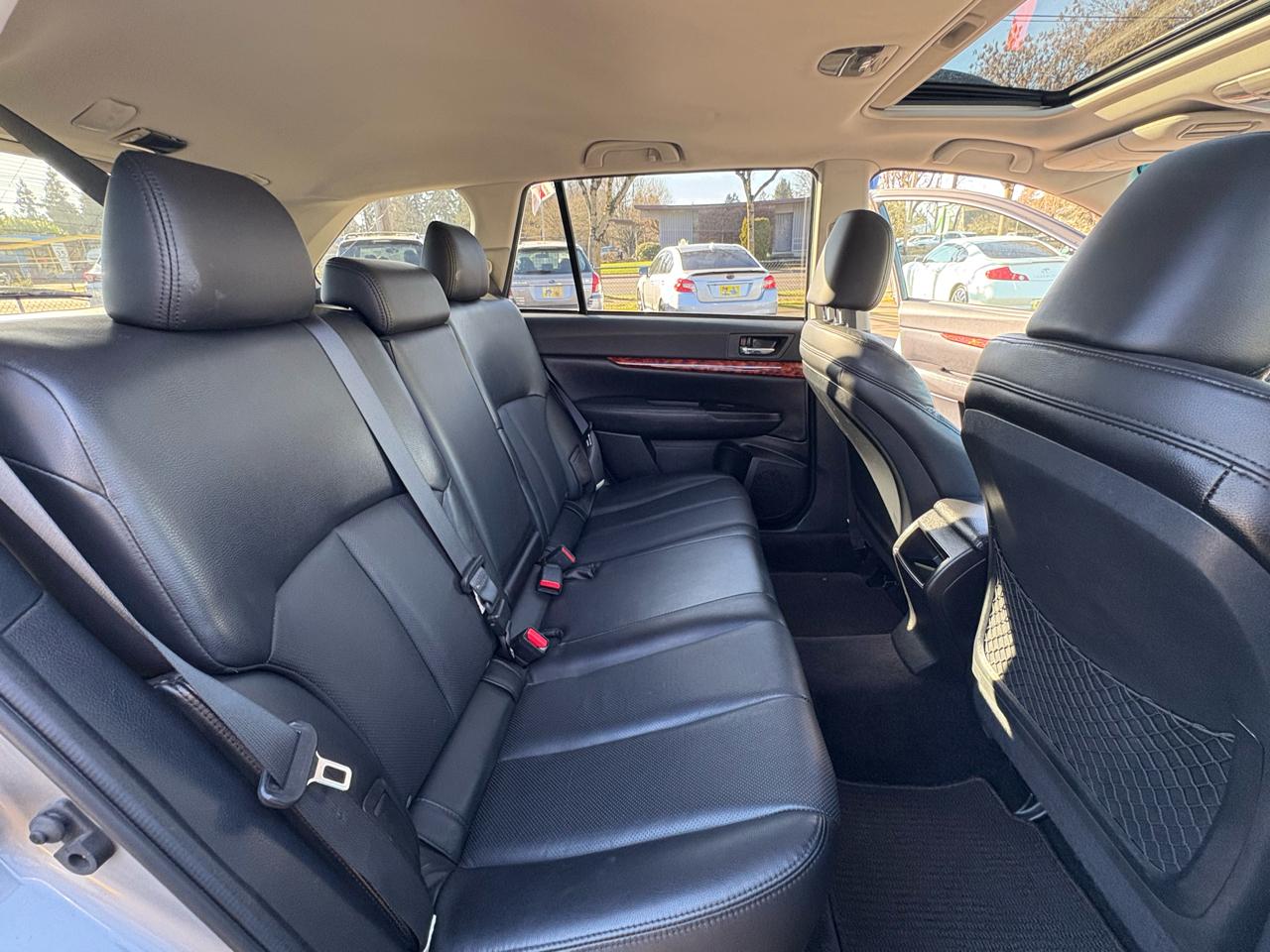 Subaru Outback 3.6R Limited 2010