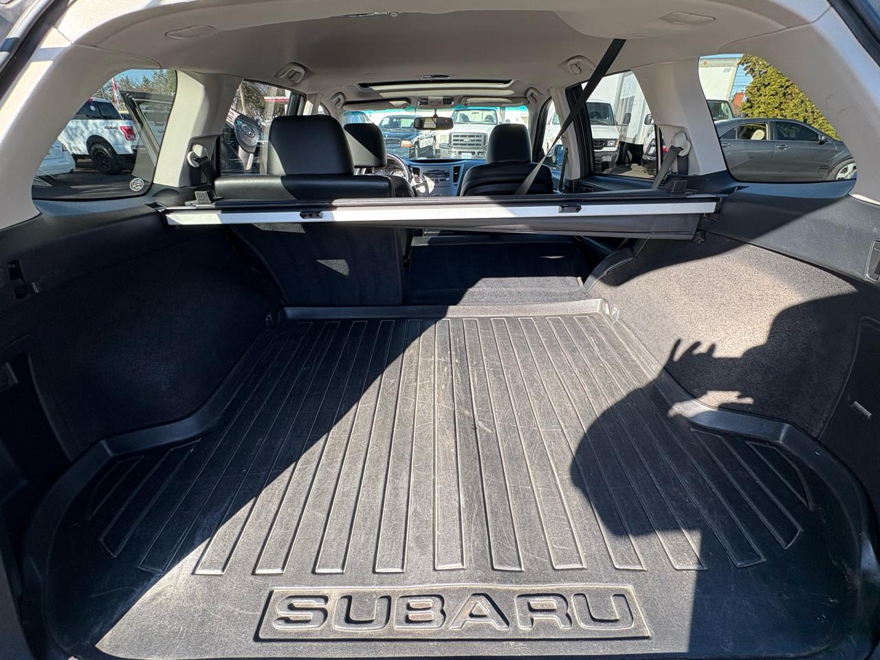 Subaru Outback 3.6R Limited 2010