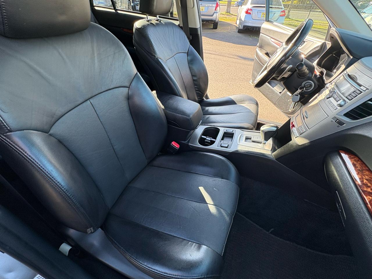 Subaru Outback 3.6R Limited 2010