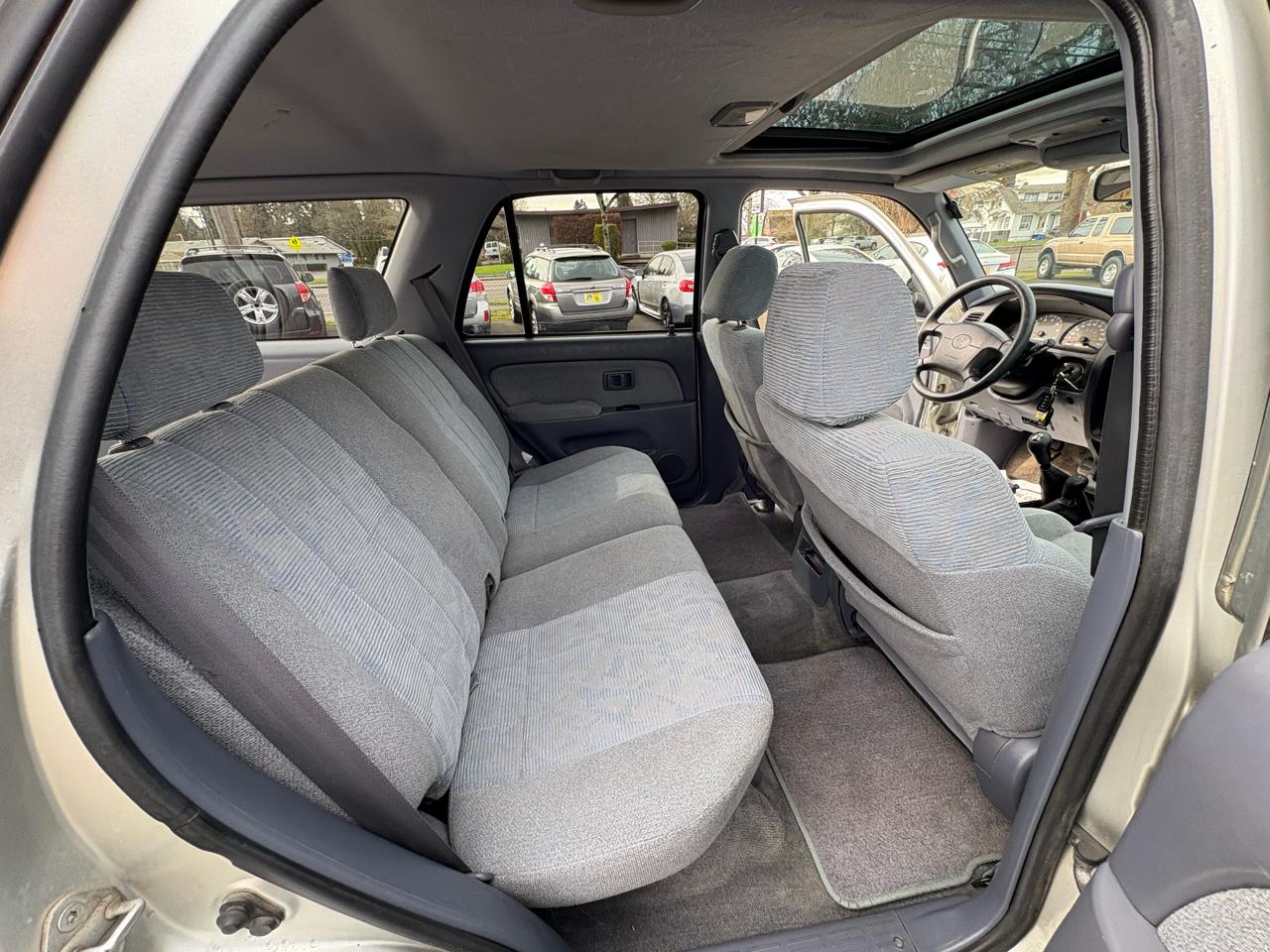 Toyota 4Runner SR5 4WD 2000