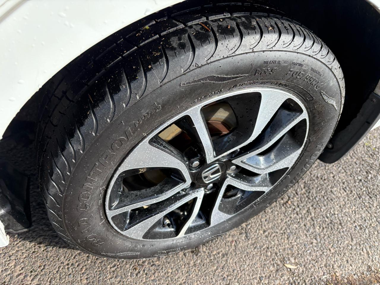 Honda Civic EX Sedan 5-Speed AT 2013