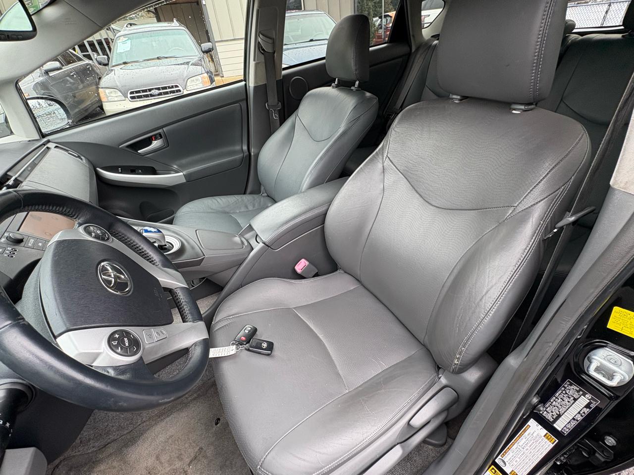 Toyota Prius Prius V 2010