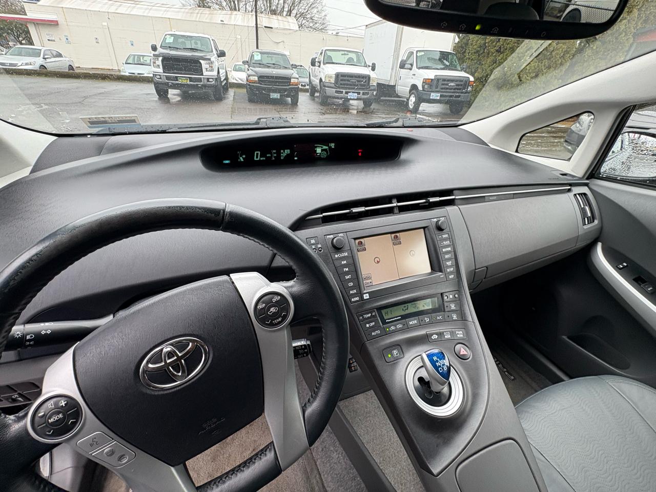 Toyota Prius Prius V 2010