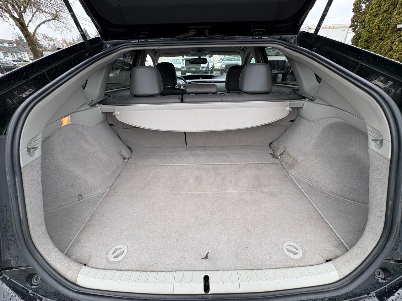 Toyota Prius Prius V 2010