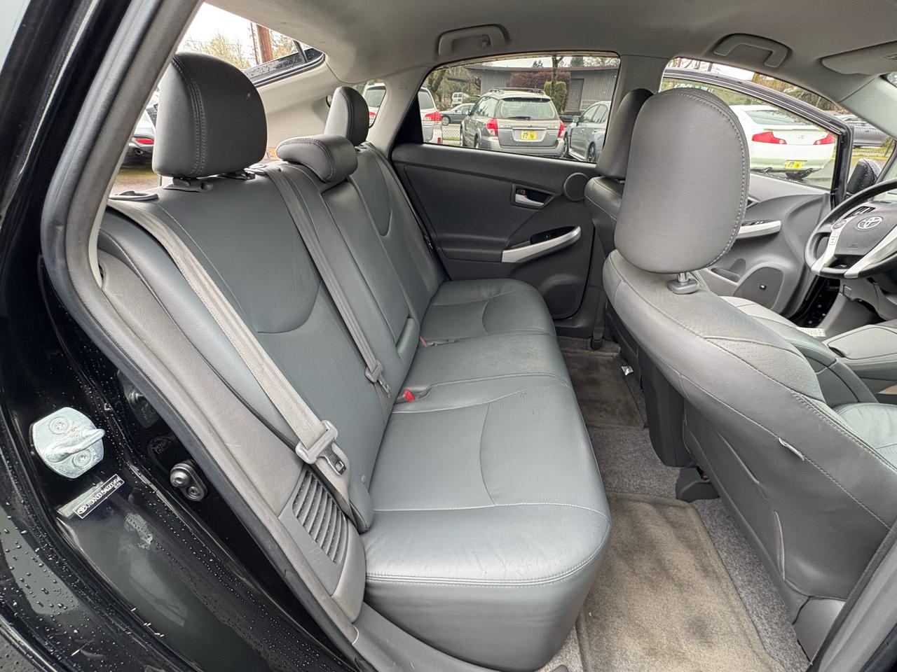 Toyota Prius Prius V 2010