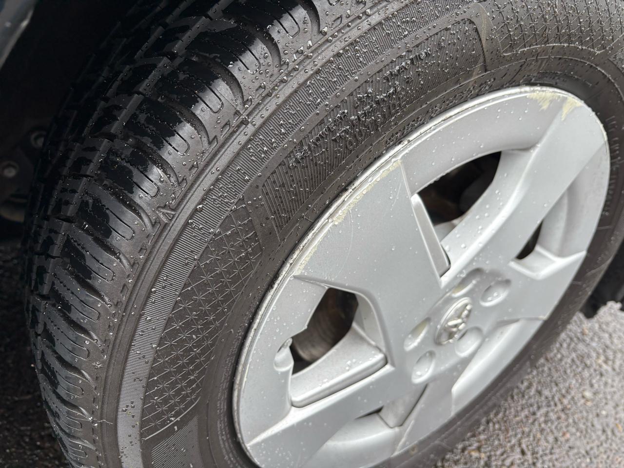 Toyota Prius Prius V 2010