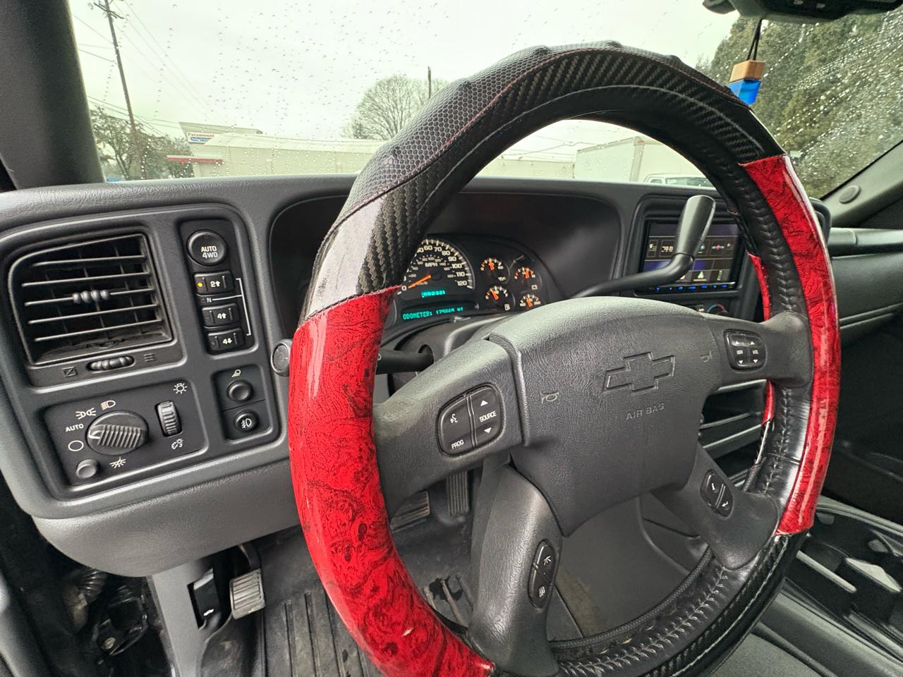 Chevrolet Silverado 1500 Z71 Crew Cab 4WD 2005