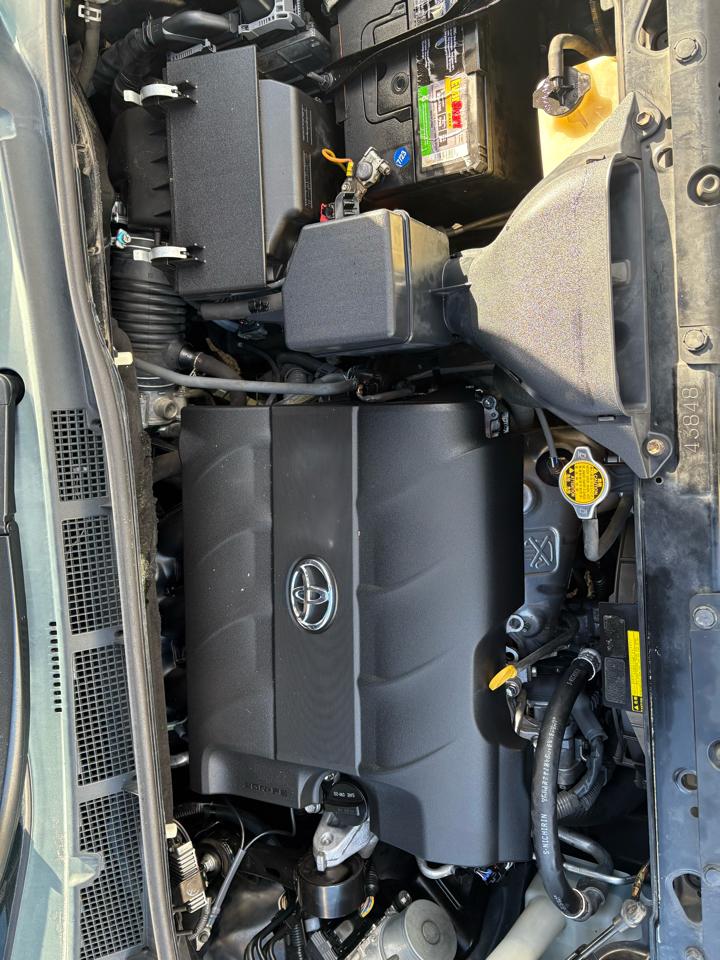 Toyota Sienna XLE FWD 8-Passenger V6 2012