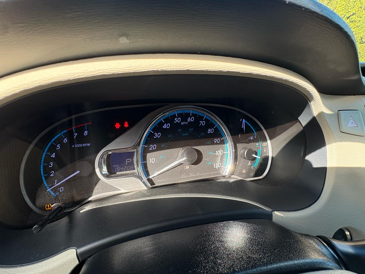 Toyota Sienna XLE FWD 8-Passenger V6 2012