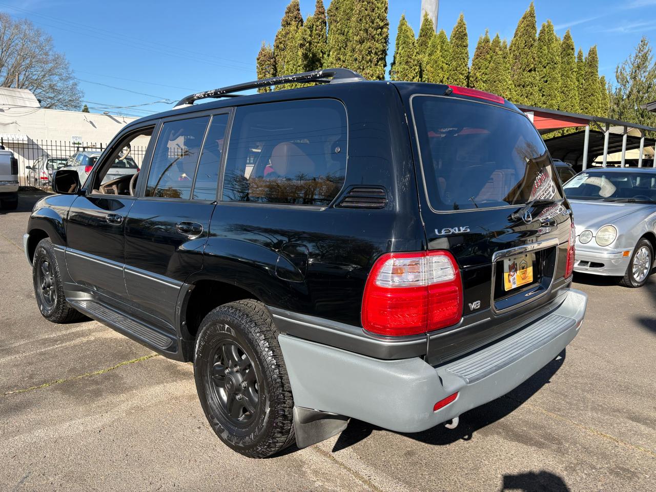 Lexus LX 470 Base 1999