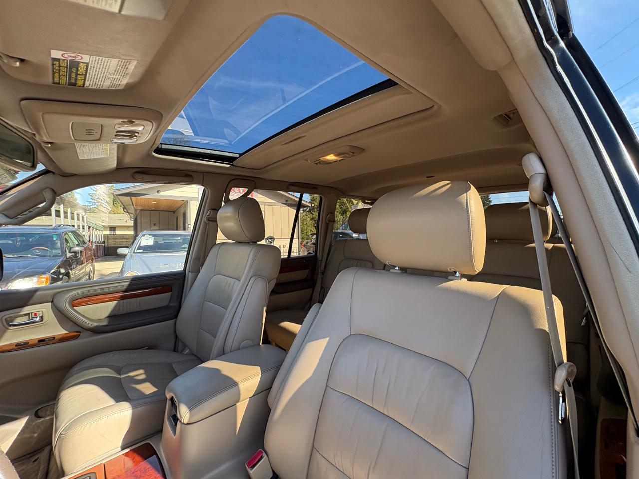 Lexus LX 470 Base 1999