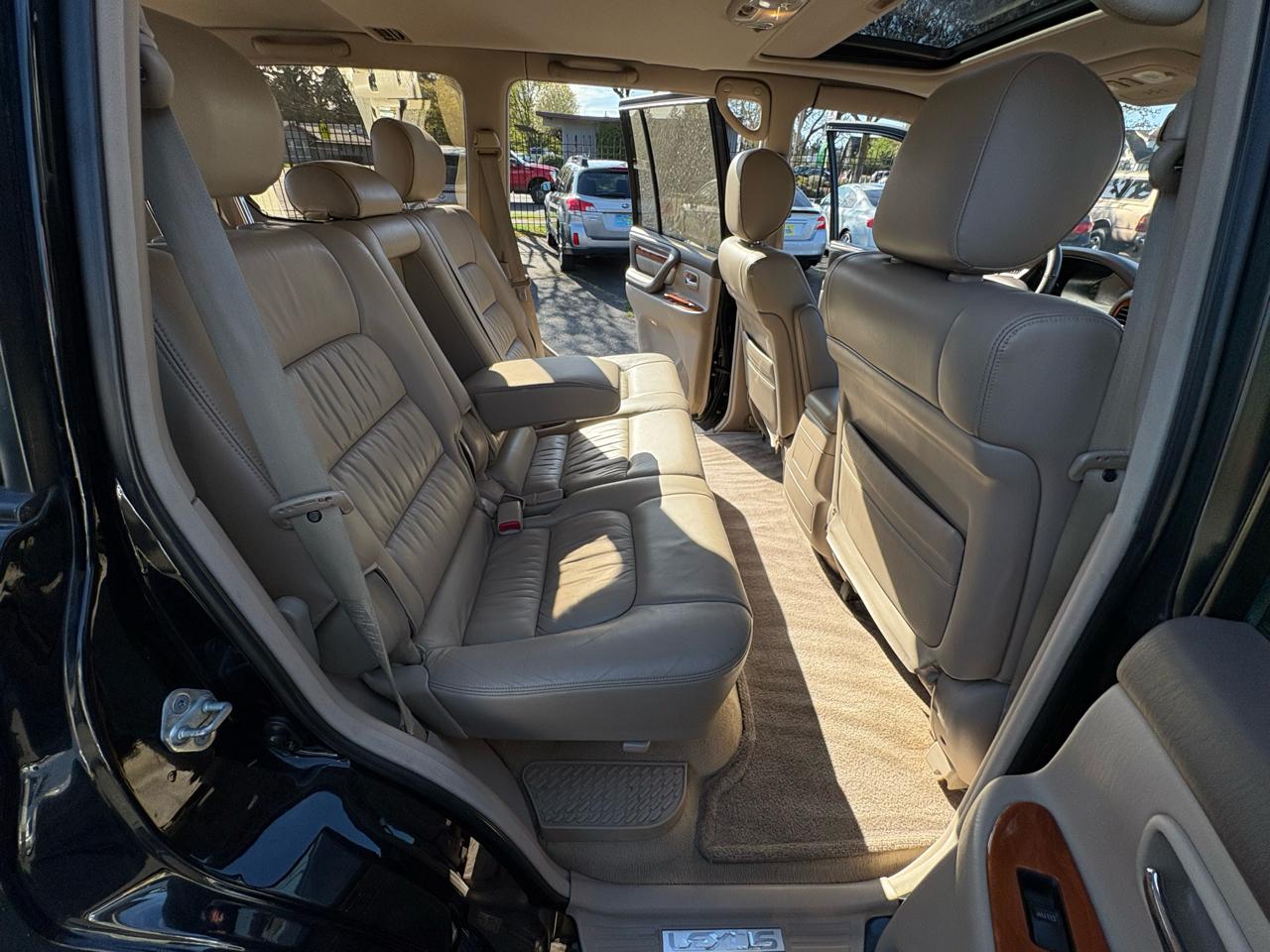 Lexus LX 470 Base 1999