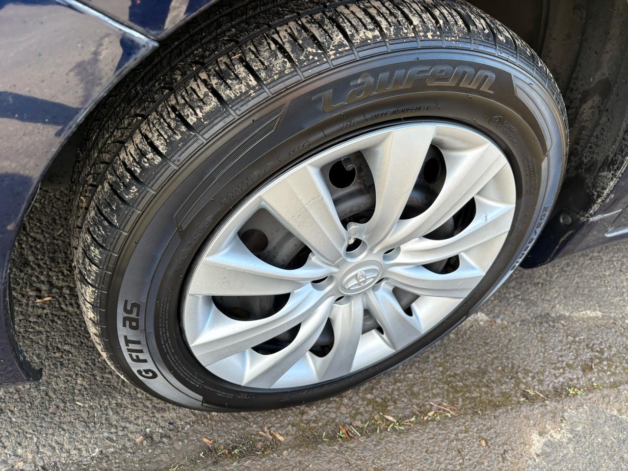 Toyota Corolla S 5-Speed MT 2013