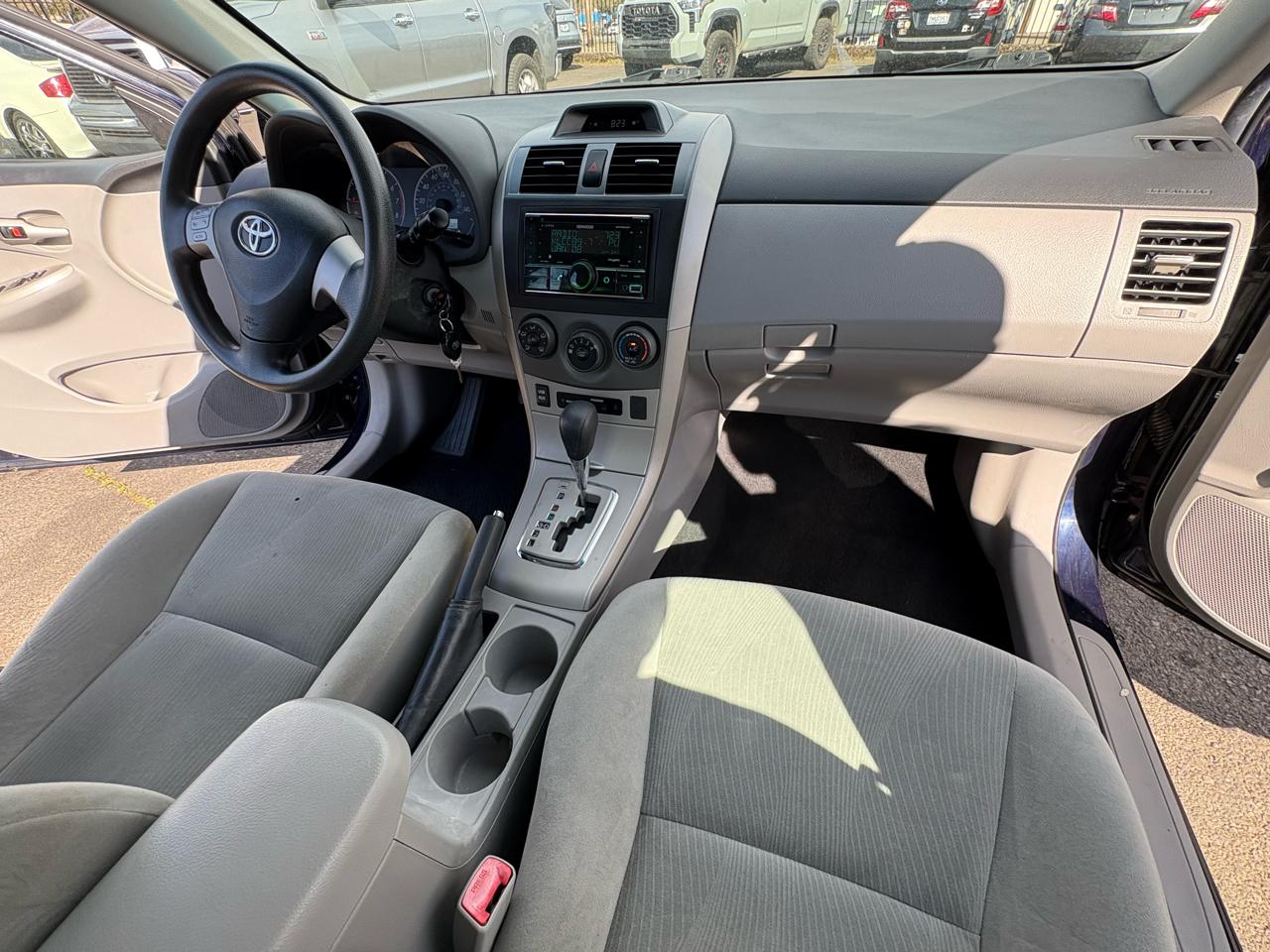 Toyota Corolla S 5-Speed MT 2013