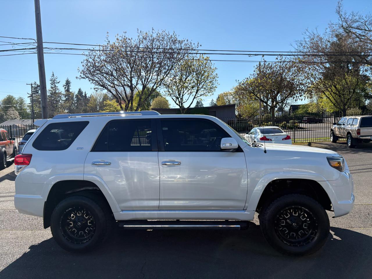 Toyota 4Runner SR5 4WD 2012