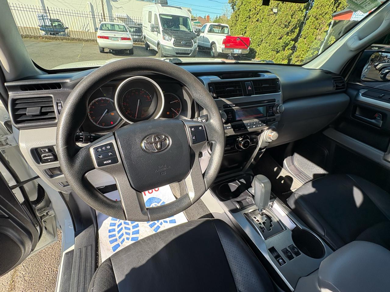 Toyota 4Runner SR5 4WD 2012