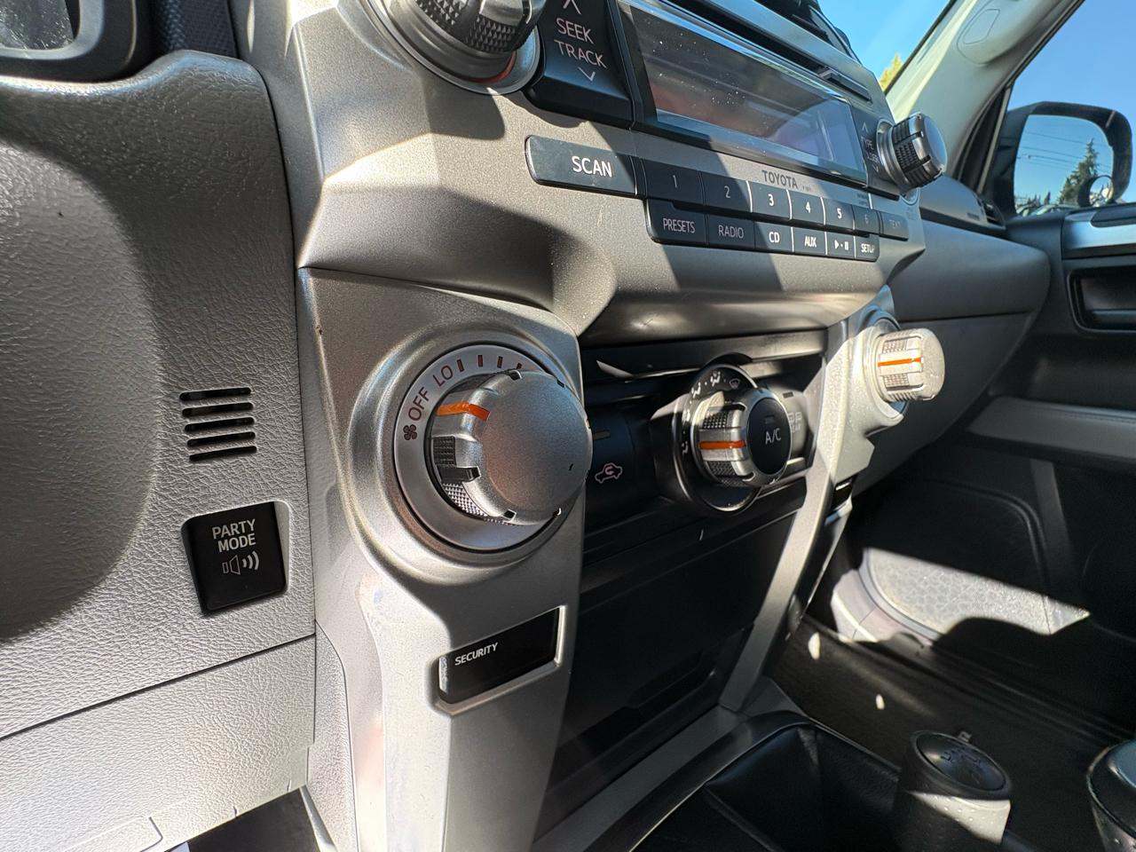 Toyota 4Runner SR5 4WD 2012