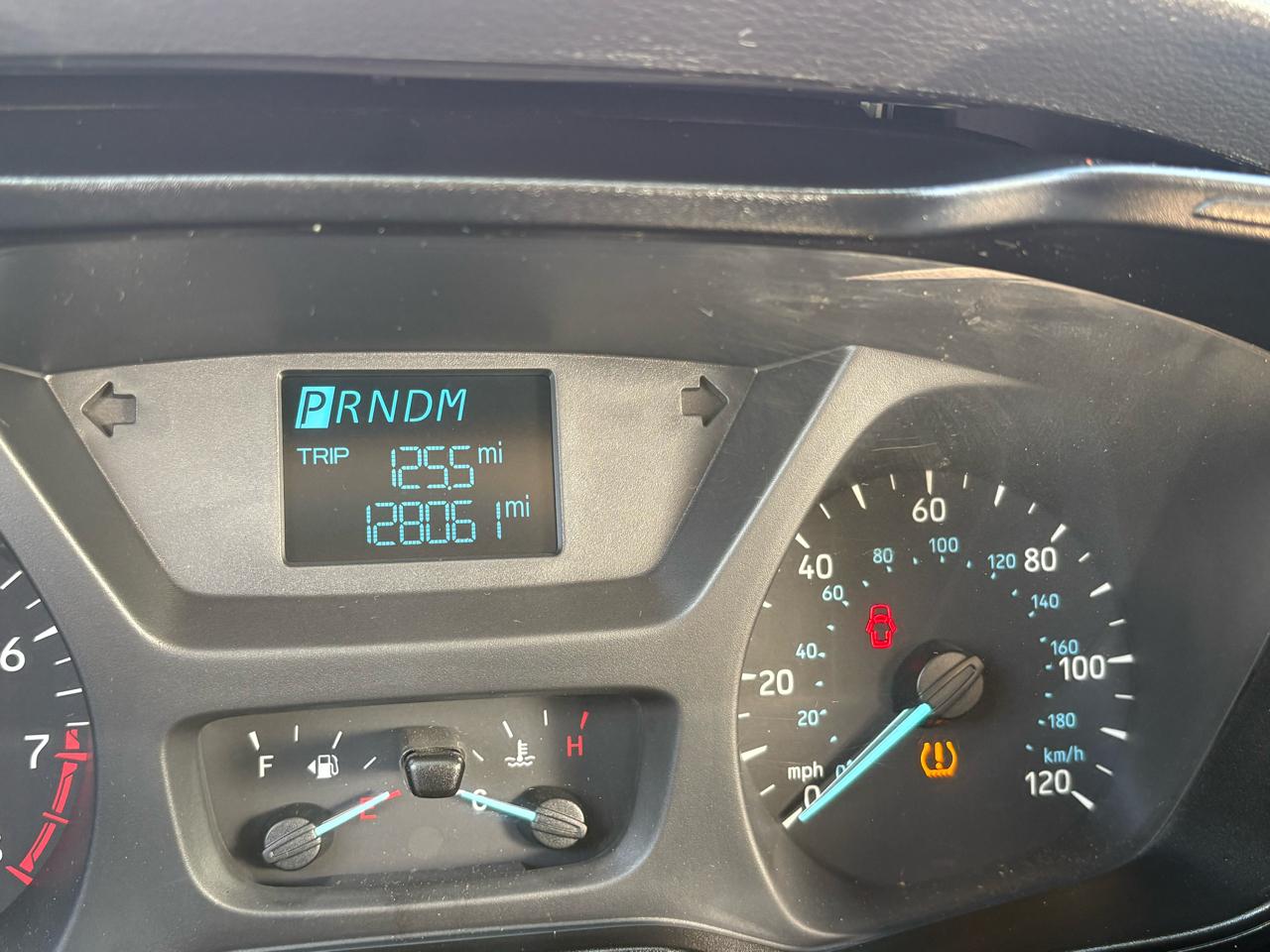 Ford Transit 250 Van Med. Roof w/Sliding Pass. 148-in. WB 2015