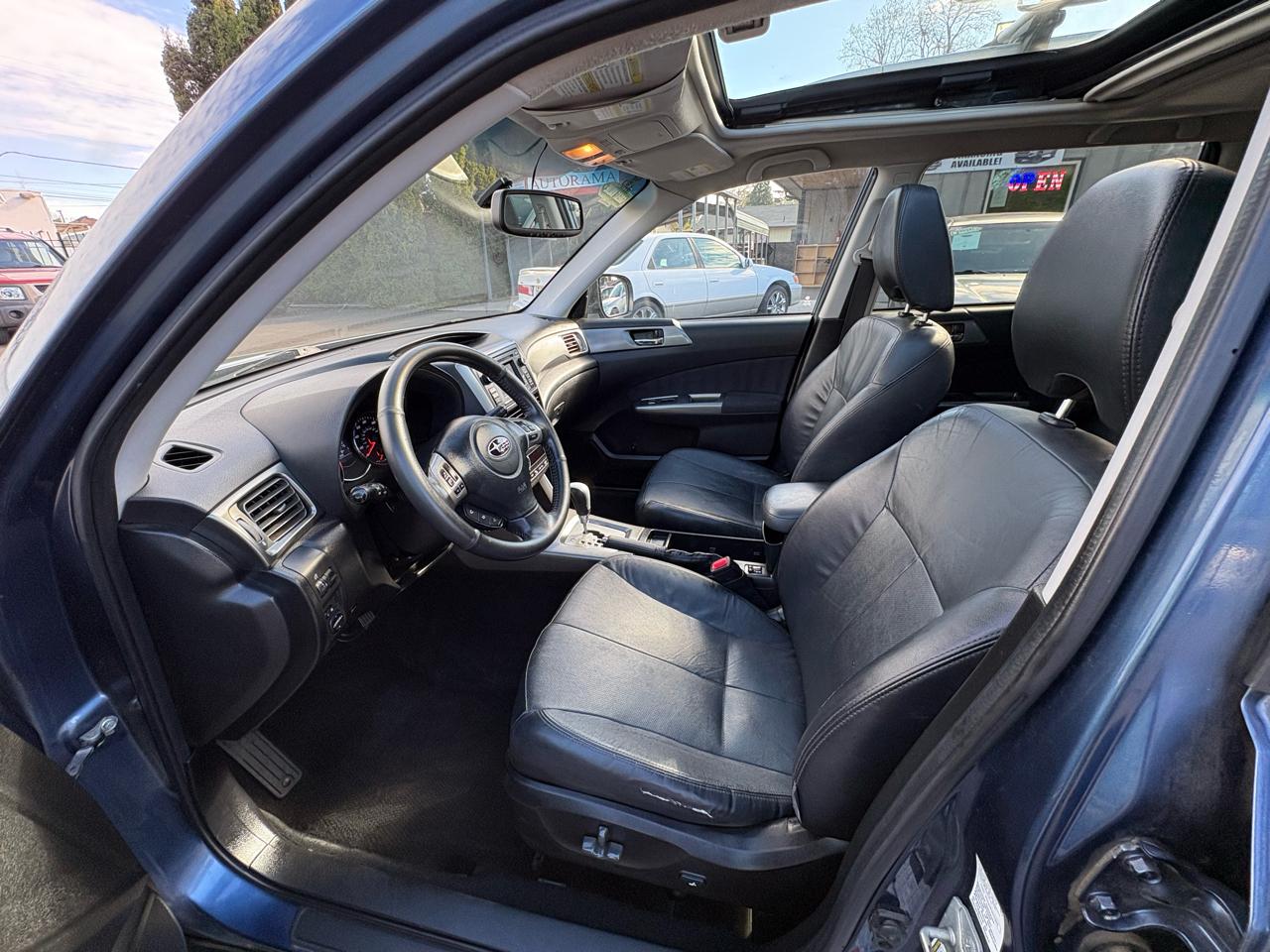 Subaru Forester 2.5X Touring 2012