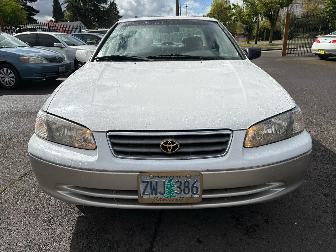Toyota Camry 4dr Sdn I4 Auto XLE (Natl) 2000