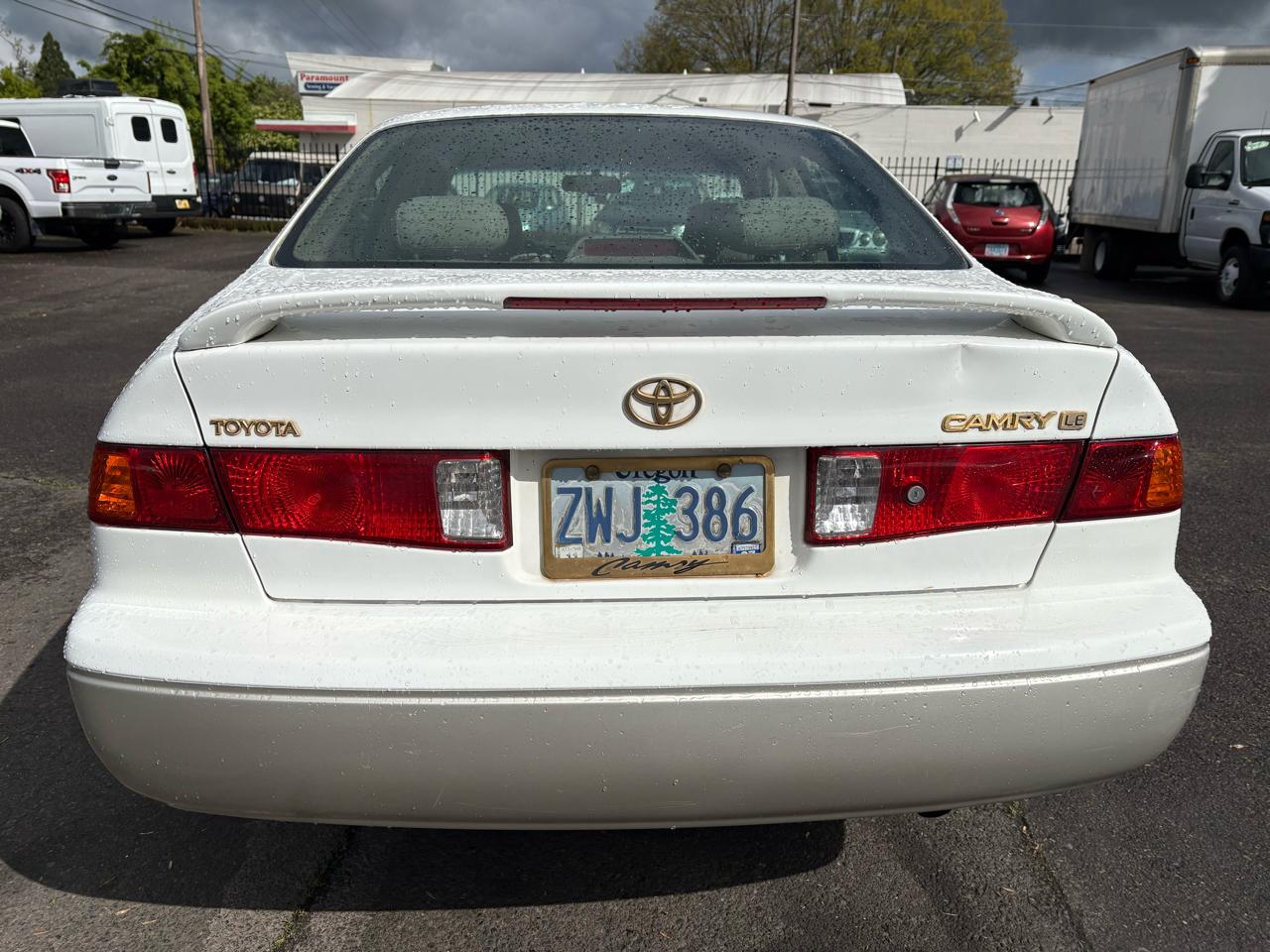 Toyota Camry 4dr Sdn I4 Auto XLE (Natl) 2000