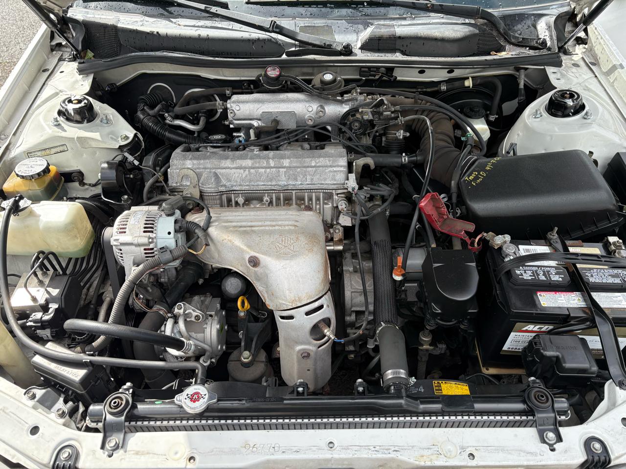 Toyota Camry 4dr Sdn I4 Auto XLE (Natl) 2000