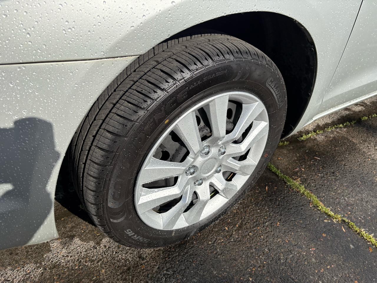 Toyota Matrix 2WD 2004