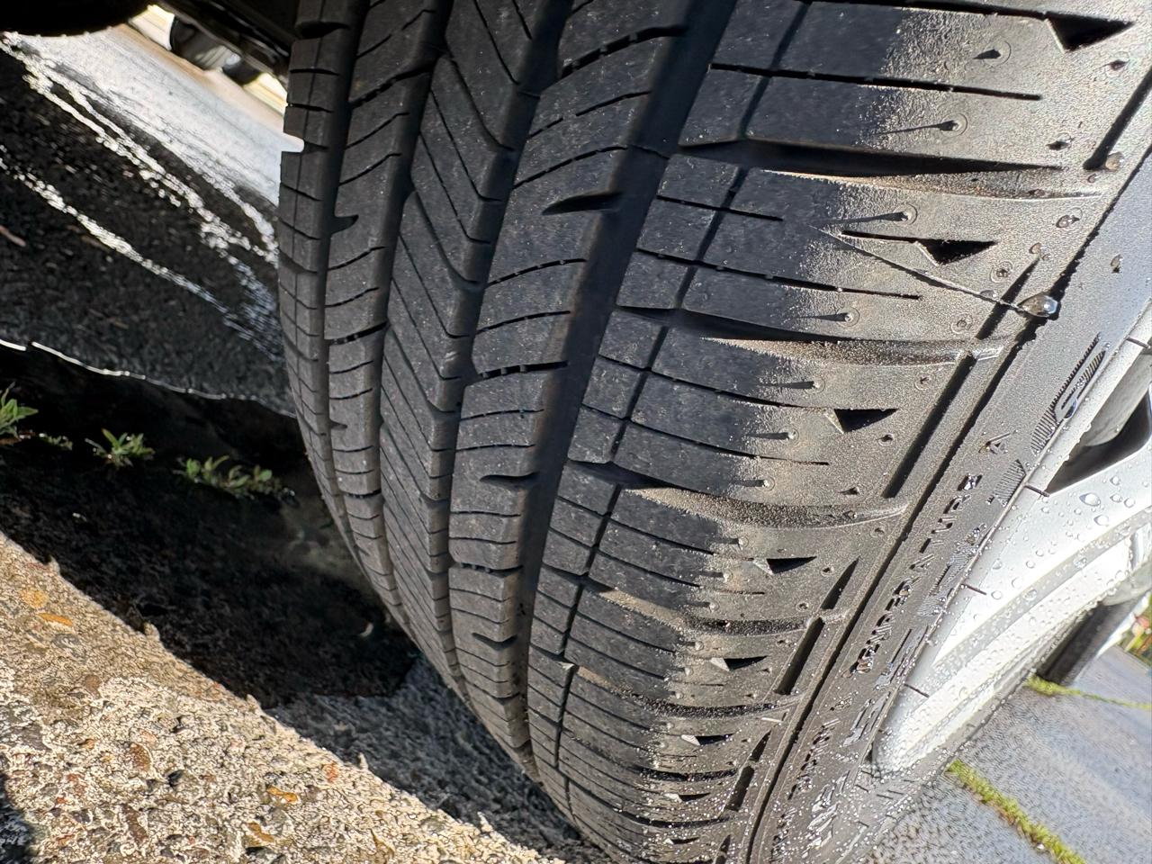 Toyota Matrix 2WD 2004