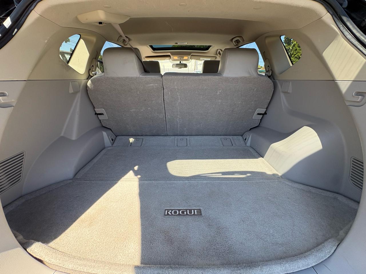 Nissan Rogue S AWD 2012