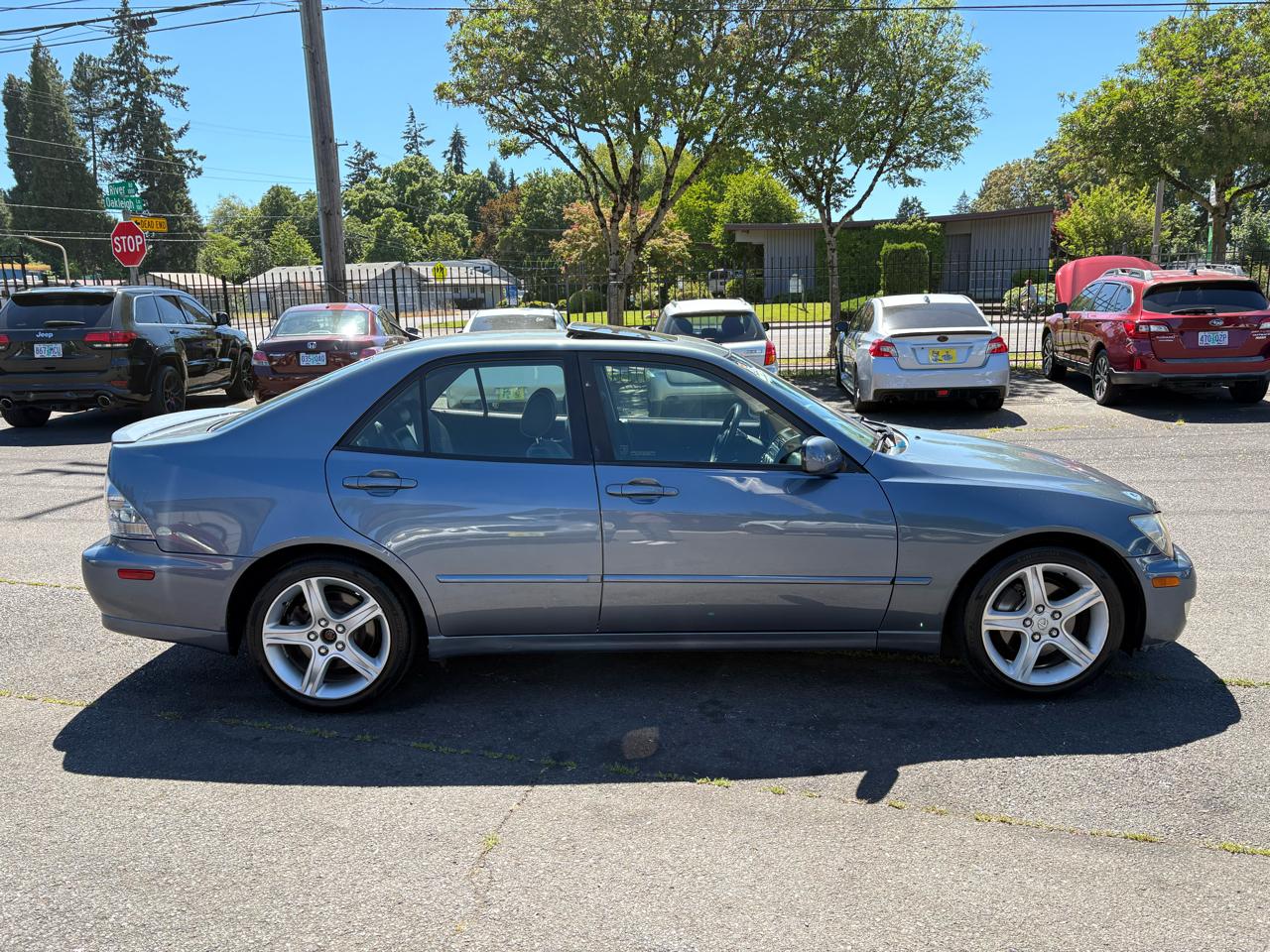 Lexus IS 300 5-Speed Sedan 2005