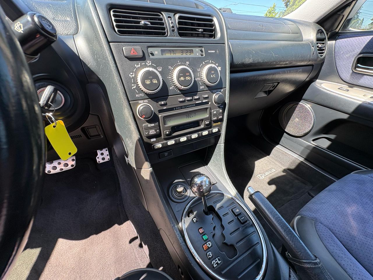 Lexus IS 300 5-Speed Sedan 2005