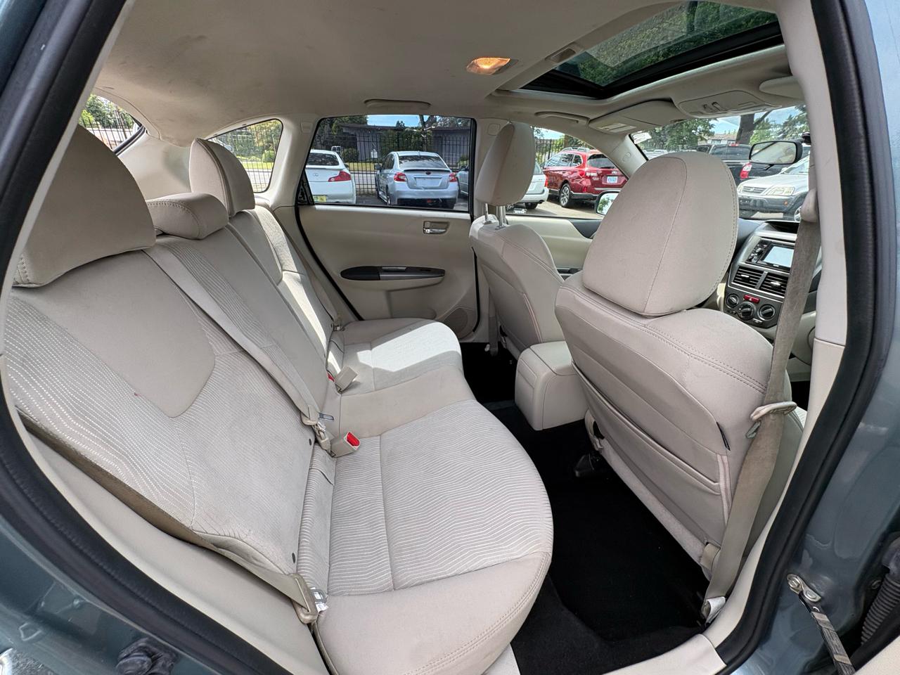 Subaru Impreza Outback Sport 2011