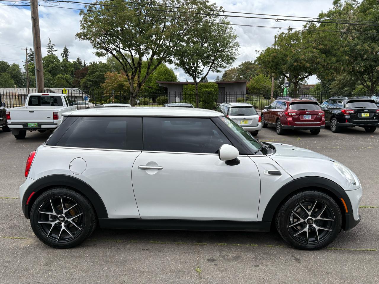 MINI Cooper Base 2014