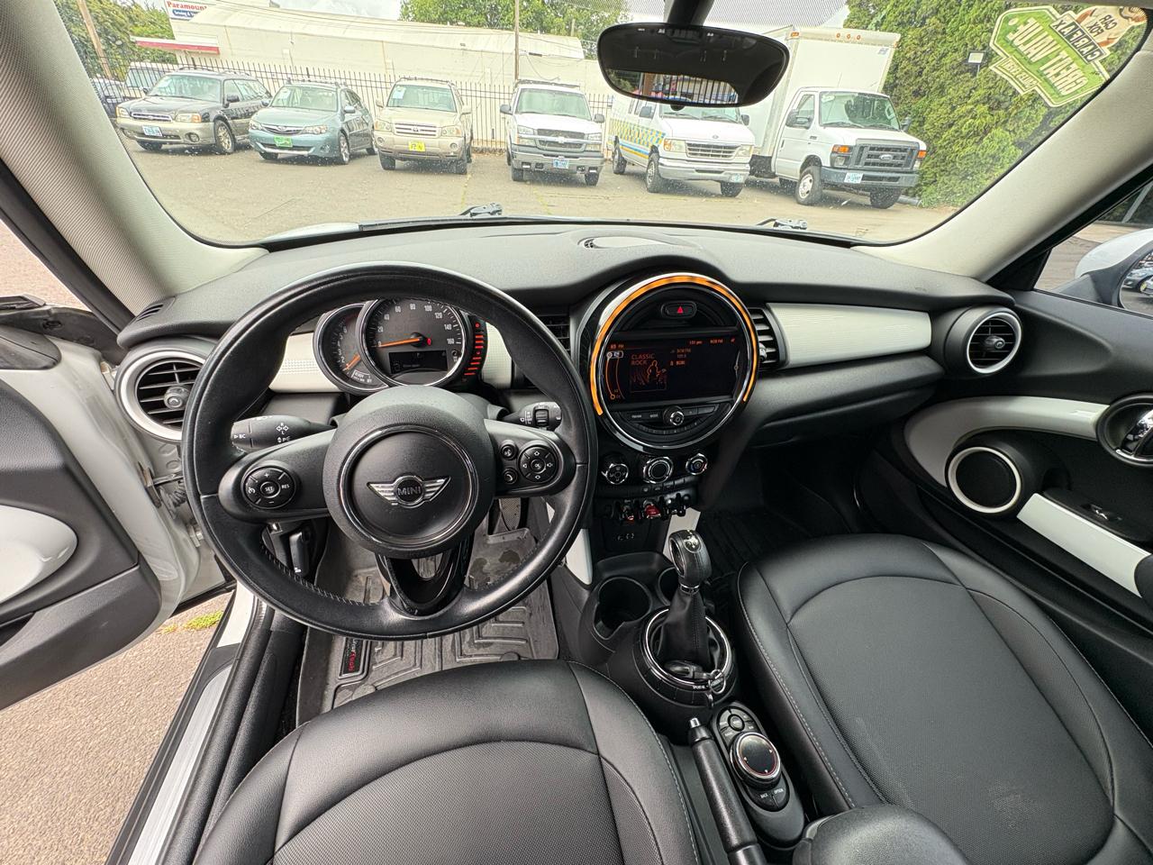 MINI Cooper Base 2014