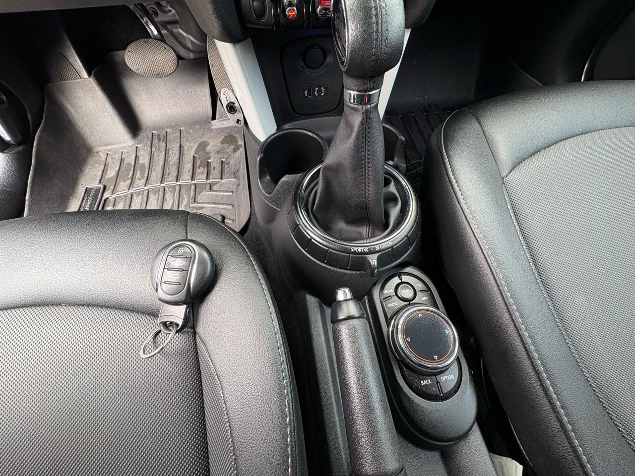 MINI Cooper Base 2014