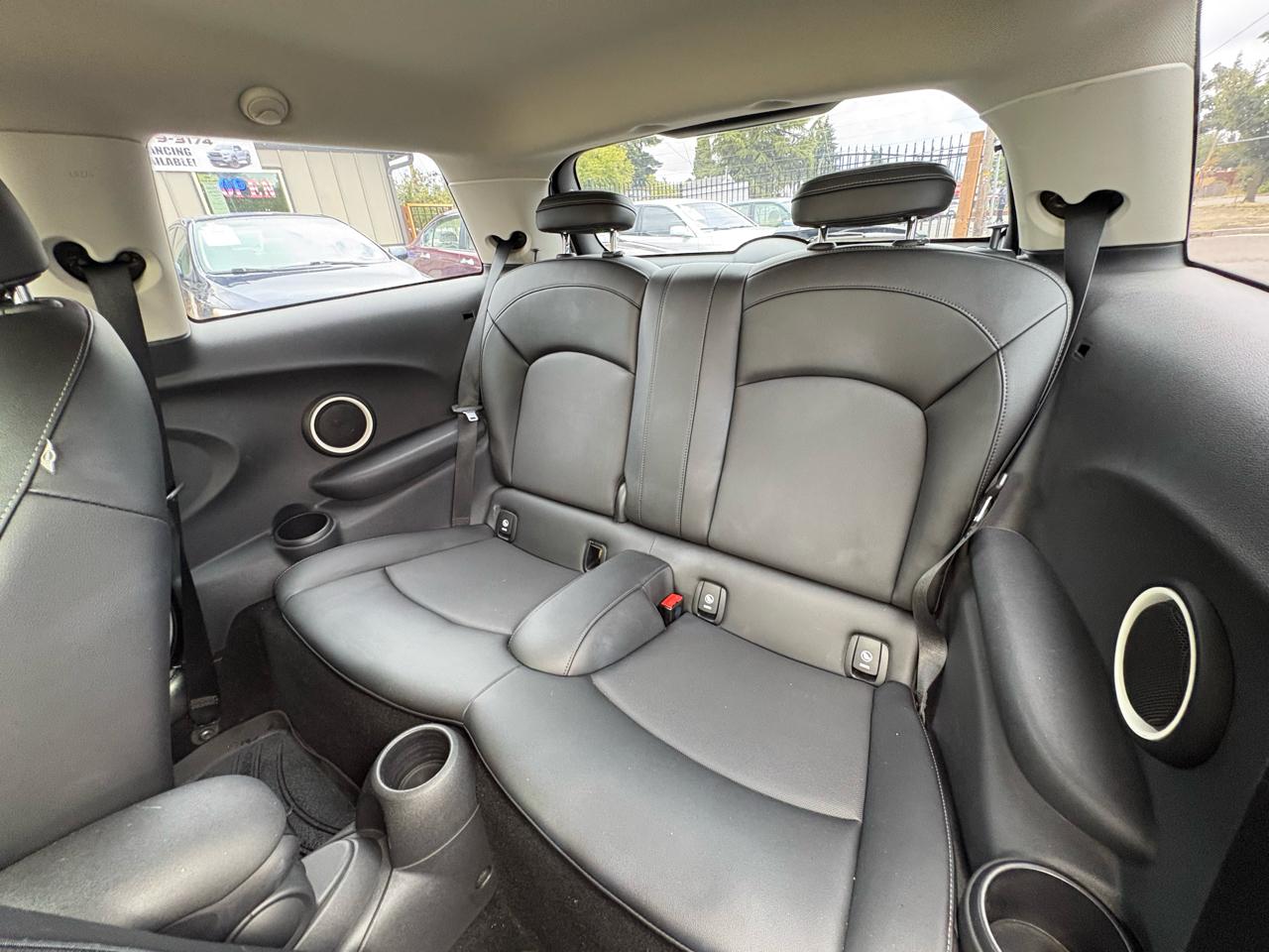 MINI Cooper Base 2014