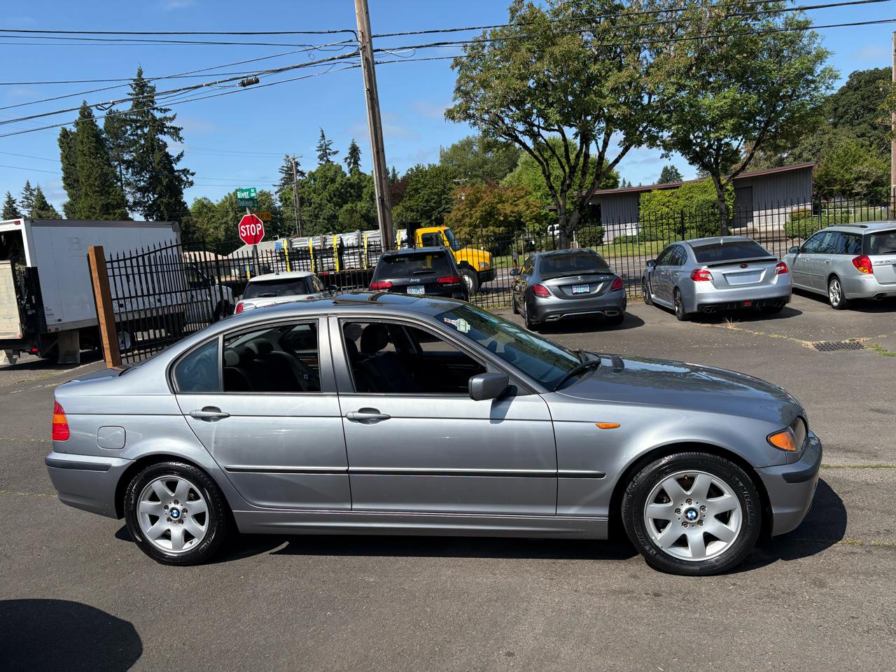 BMW 3-Series 325i Sedan 2005