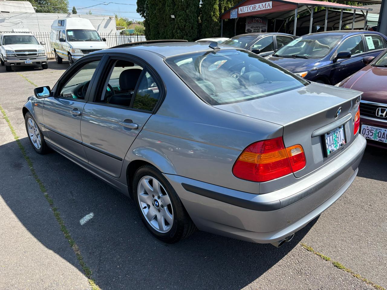 BMW 3-Series 325i Sedan 2005