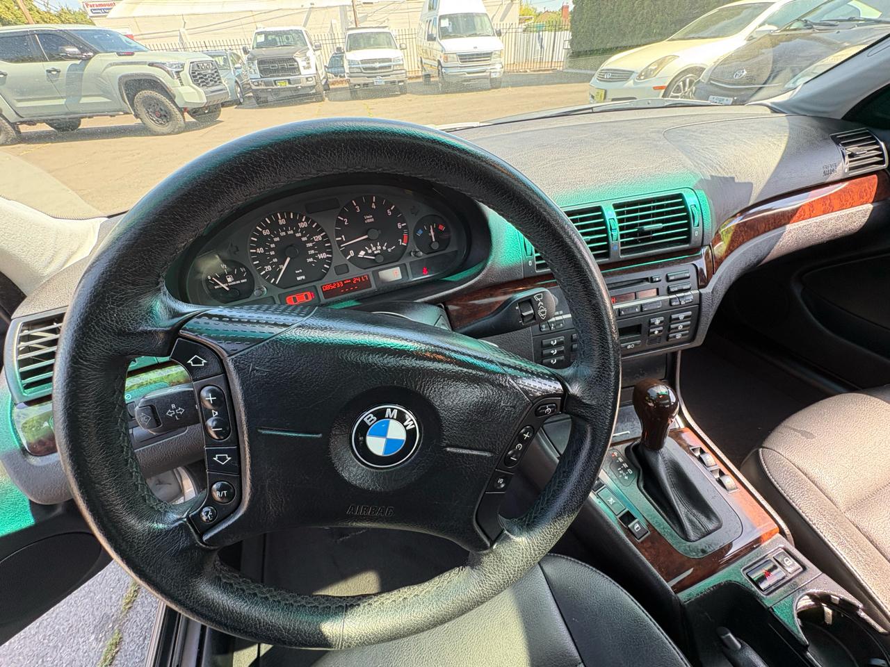 BMW 3-Series 325i Sedan 2005