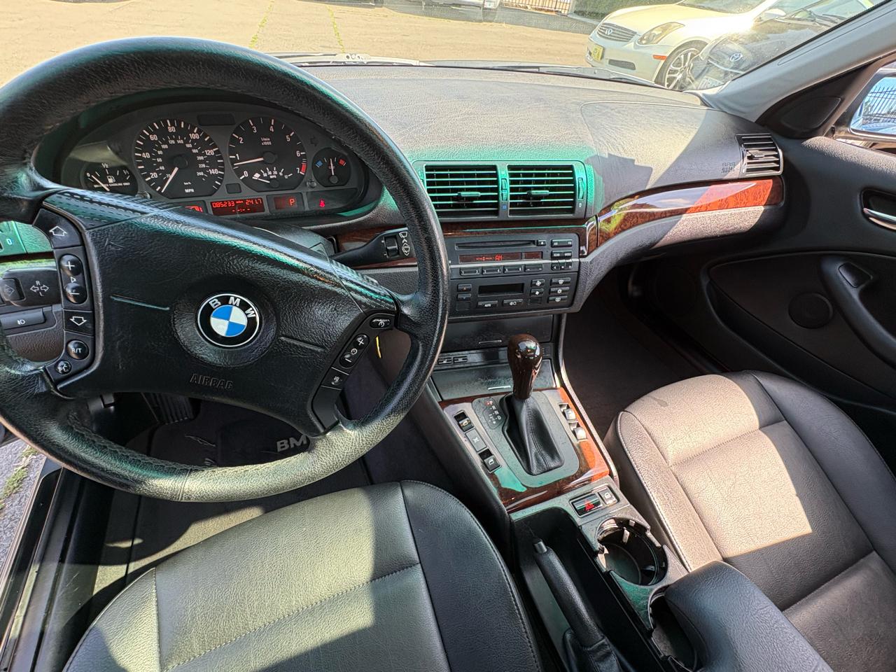 BMW 3-Series 325i Sedan 2005