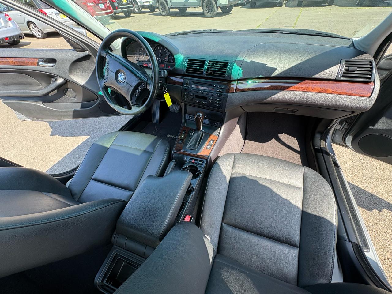BMW 3-Series 325i Sedan 2005