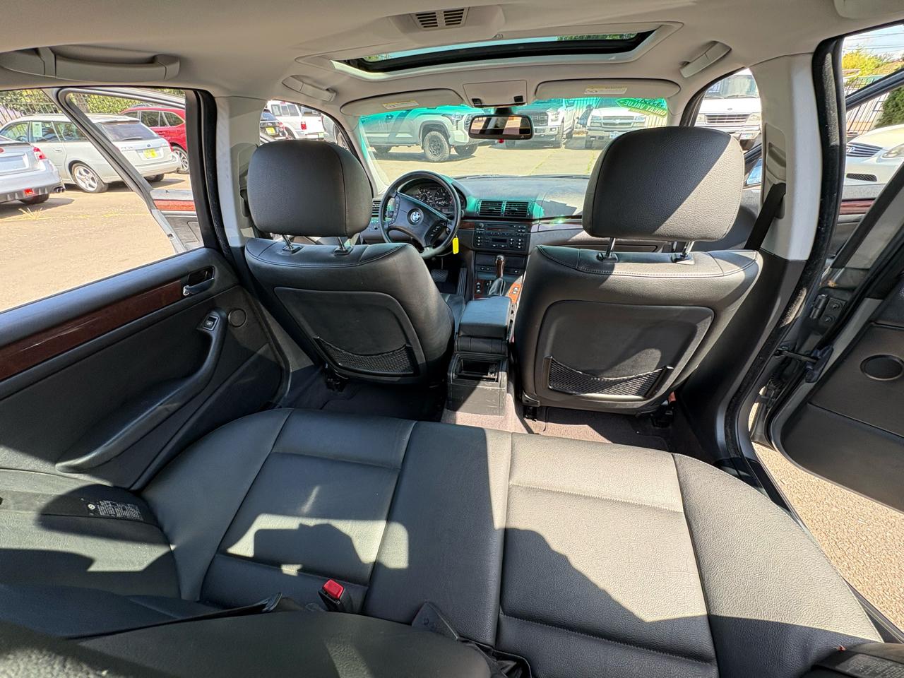 BMW 3-Series 325i Sedan 2005