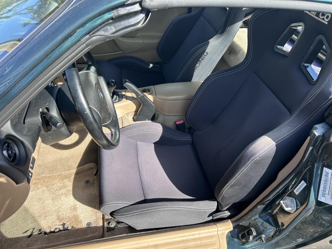 Mazda MX-5 Miata Base 1999
