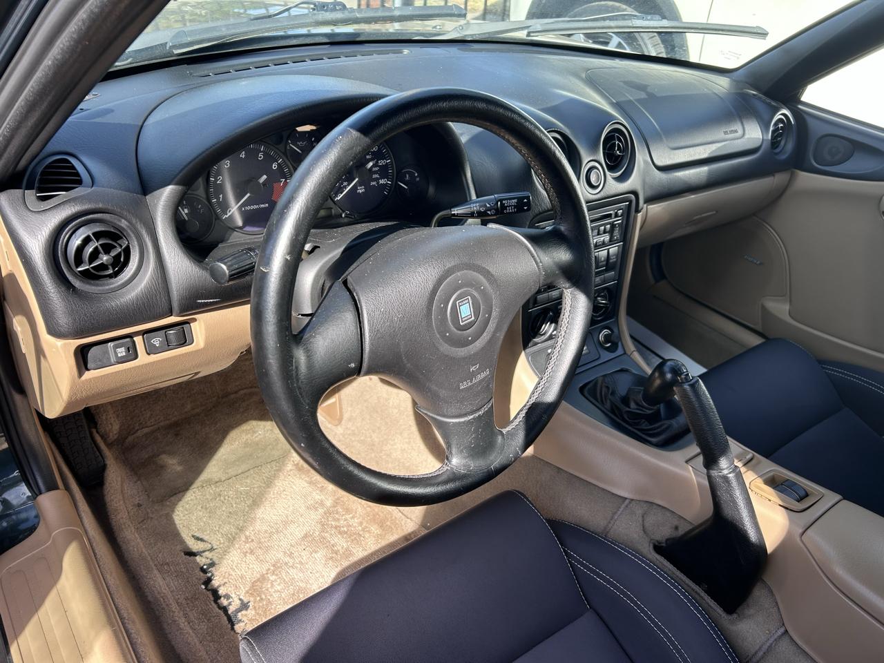 Mazda MX-5 Miata Base 1999