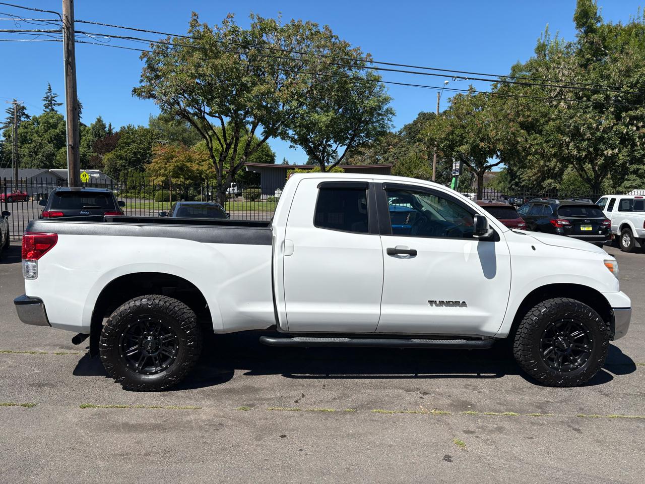 Toyota Tundra SR5 Double Cab 4X4 V8 2012