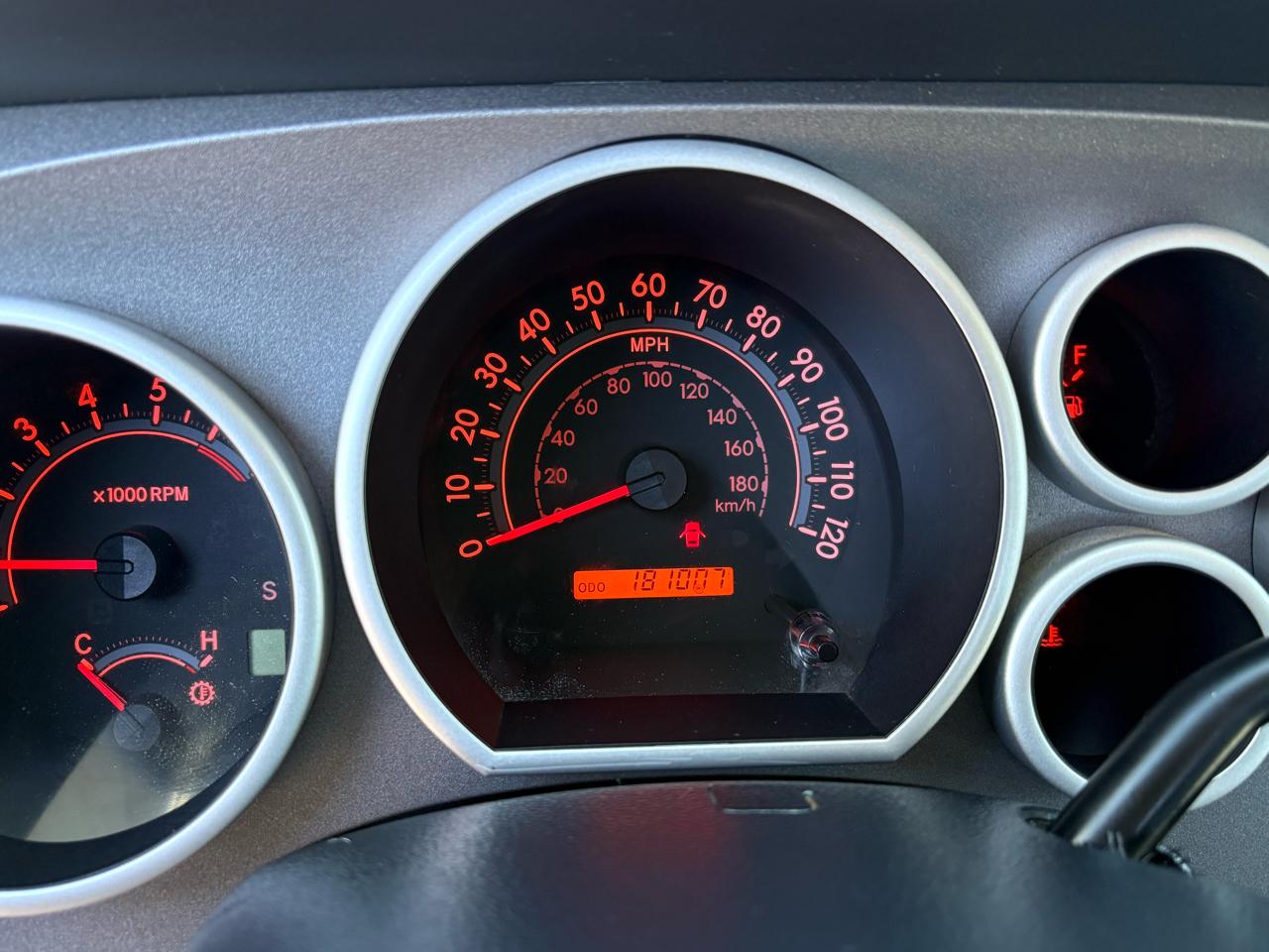 Toyota Tundra SR5 Double Cab 4X4 V8 2012